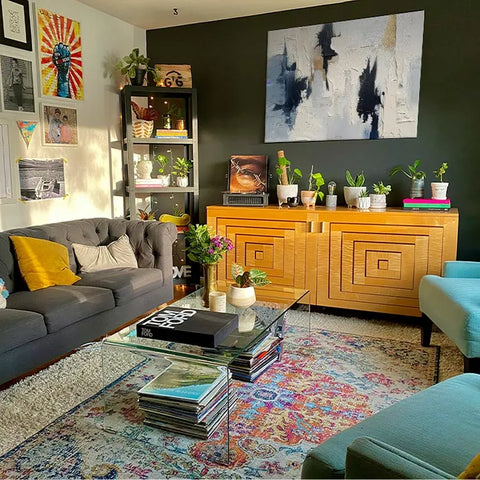 Chaotic Harmony in Monochrome #CDFB00676